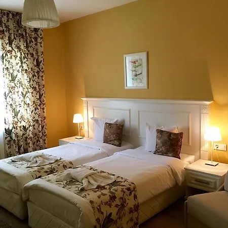 Hotel Avenue Sjoemen